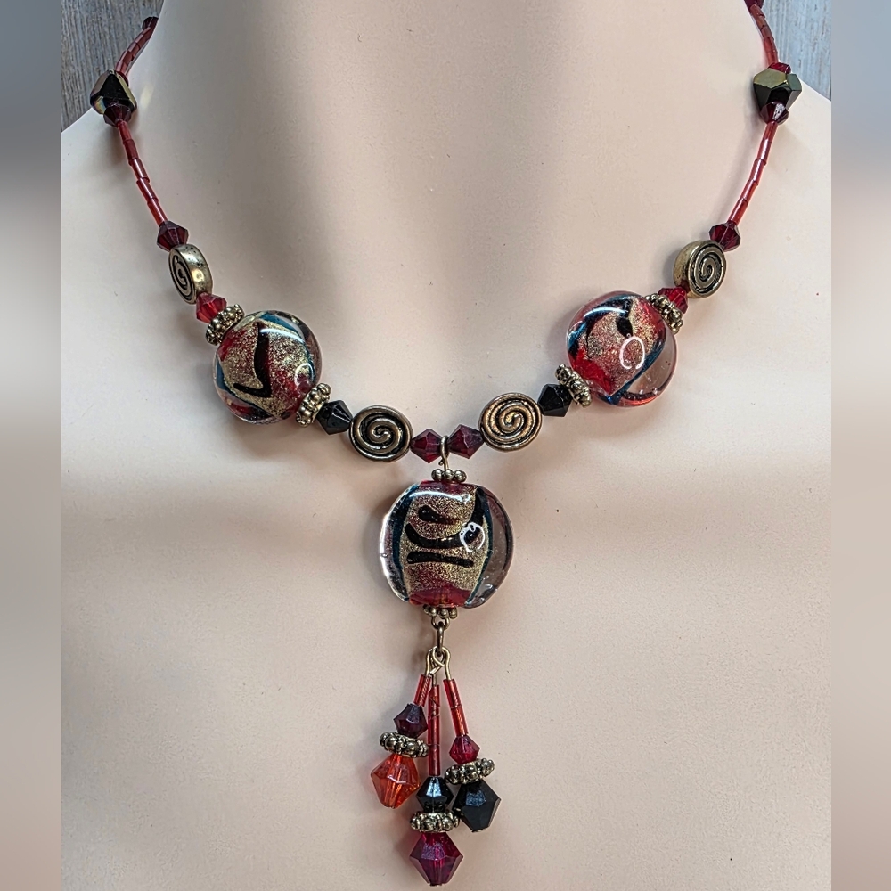 You & Me Yousiq Art Glass Statement Necklace Red Gold 16-20”